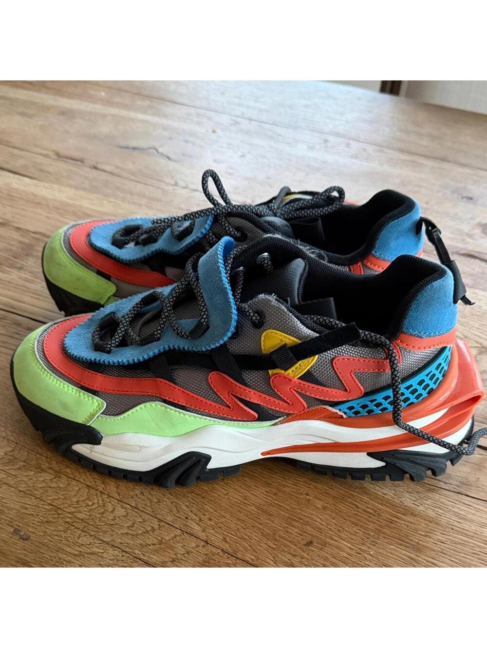 Javi Swiftly Sneakers Colorful size 7Y